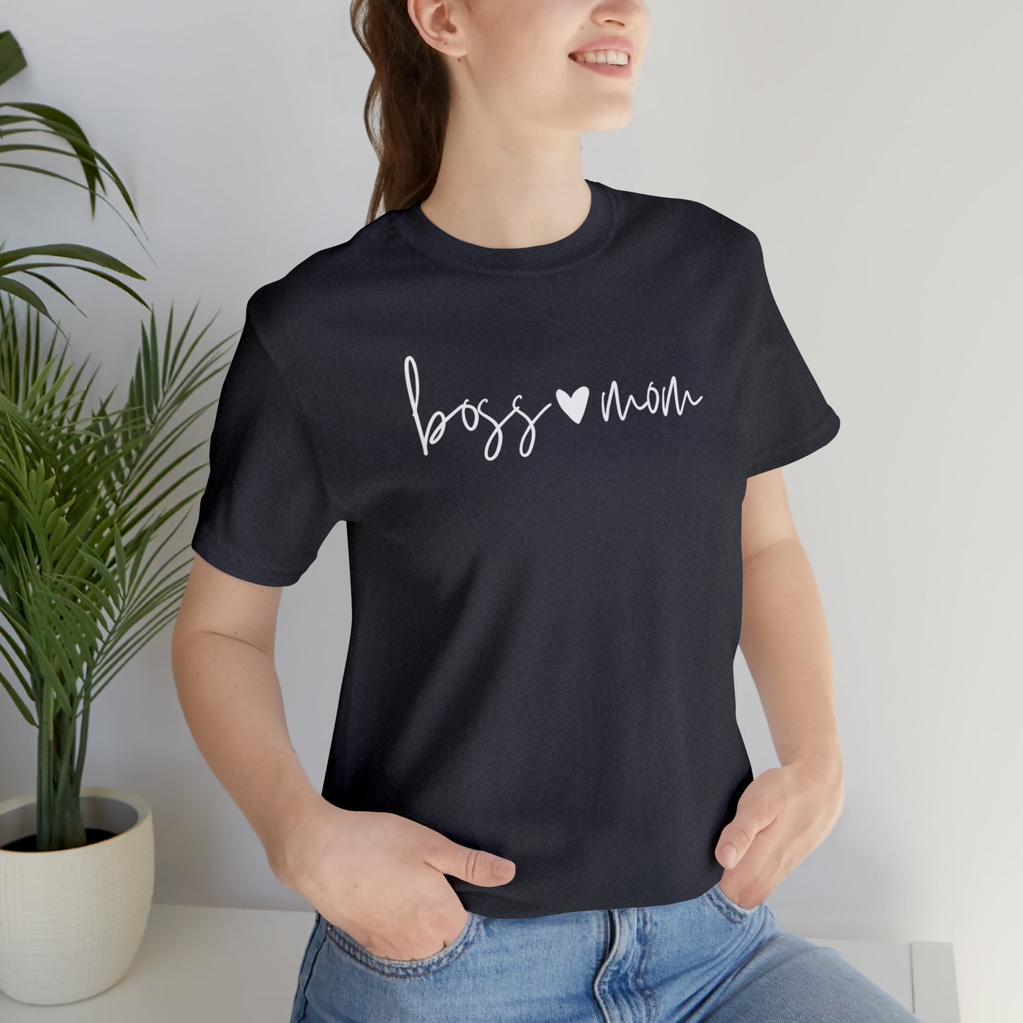 "Boss Mom" T-Shirt | Mom Life Shirt | Trendy Dog Mom Apparel | Birthday Gift Ideas for Dog Mom | Dog Mama Shirt | Dog Mom Shirt | Gift Idea for Mom of Fur Baby | Mom of Dogs Shirt | Pet Mom Shirt