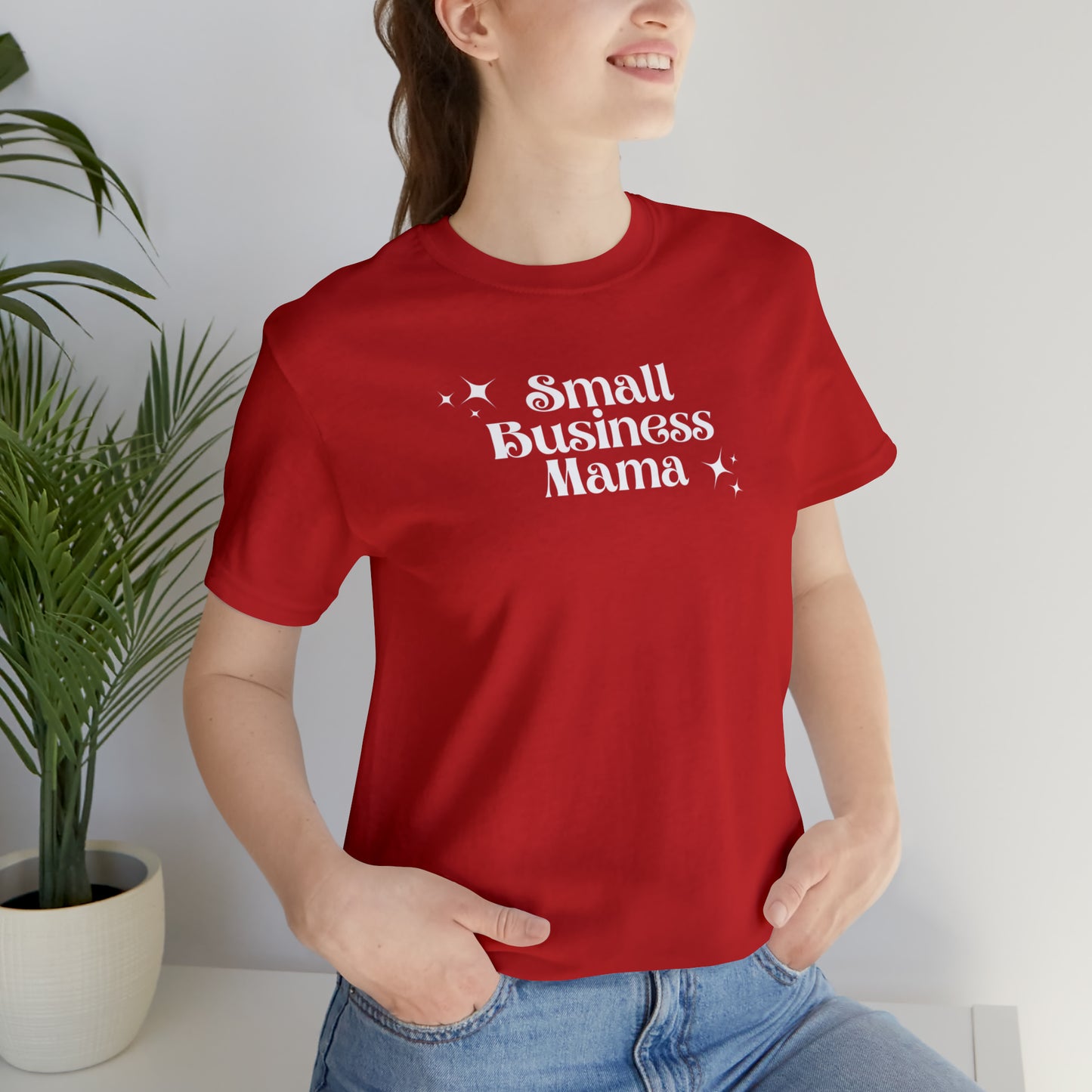 "Small Business Mama" T-Shirt | Trendy Mompreneur Tee | Birthday Gift Idea for Mom | Working Mom Apparel | Comfortable Boss Mom T-Shirt | Small Business Owner Mom Tee | Mother's Day Gift for Her