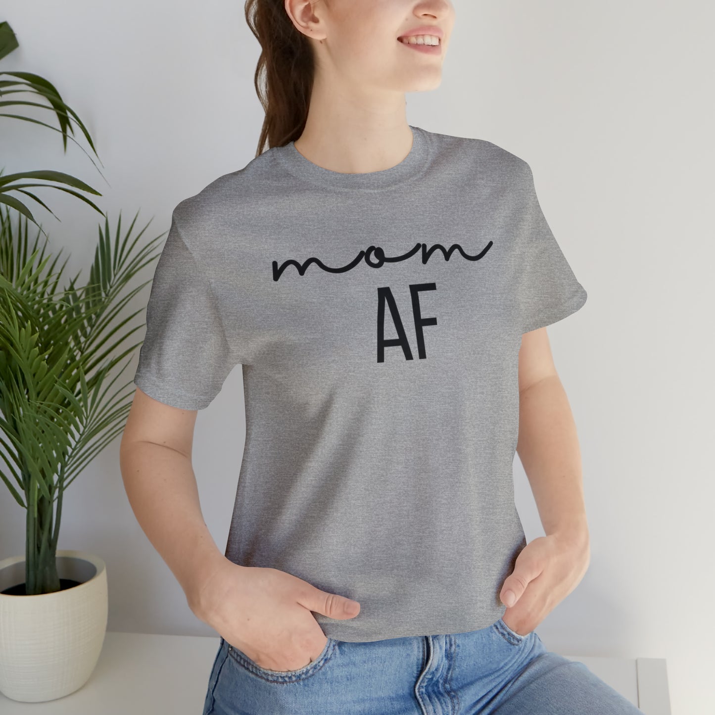 "Mom AF" T-Shirt | Funny Mom Shirt | Christmas Gift Ideas for Mom | Trendy Mom Apparel for Everyday Wear | Perfect Gifts for New Moms and Seasoned Pros | Celebrate Your Ambition and Drive in Style